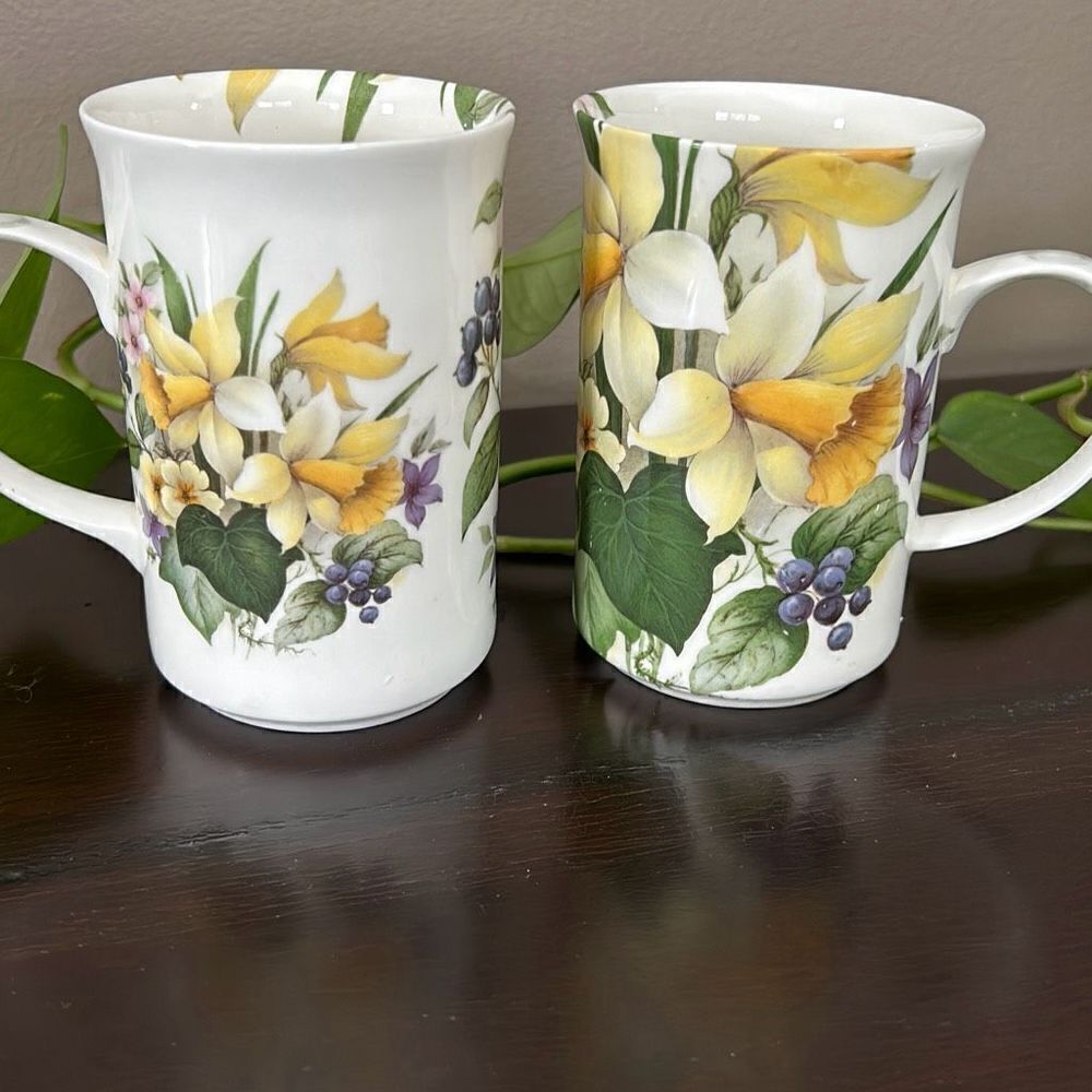 St George’s Fine bone China Made in England Floral coffee Cups SGE3